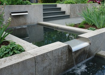 Gartentypenkonzept Designfreund Wasserbecken aus Betonstein